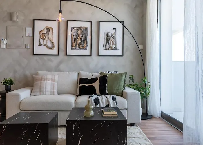 דירה Luna - Homely W Balcony In