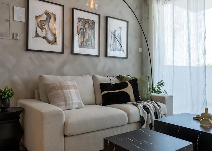 Daire Luna - Homely W Balcony In Larnaca