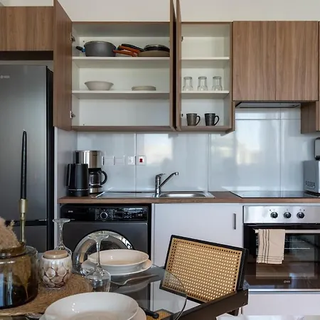 Luna - Homely W Balcony In Appartamento